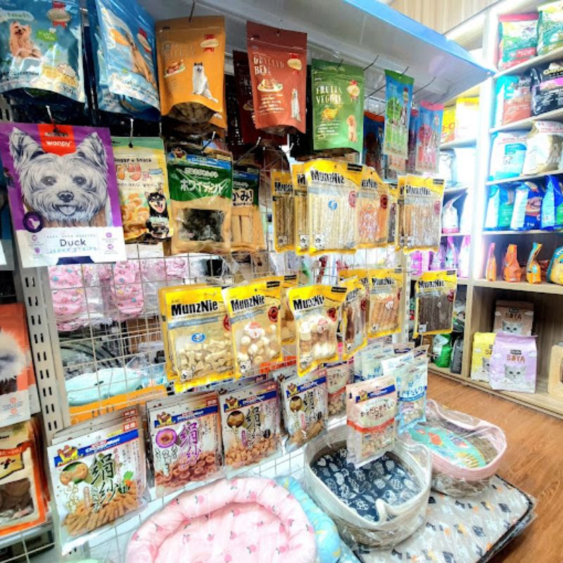 Các dịch vụ và mặt hàng tại shop pet food.
